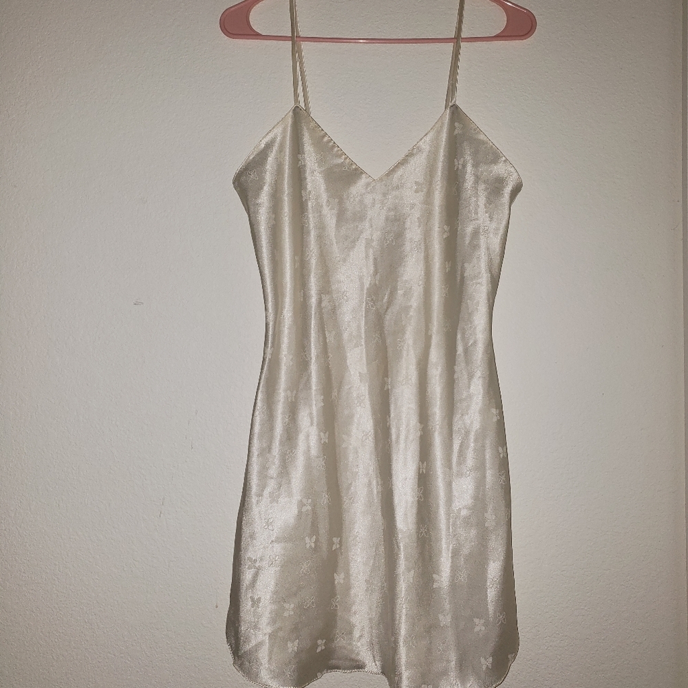 Suspender skirt